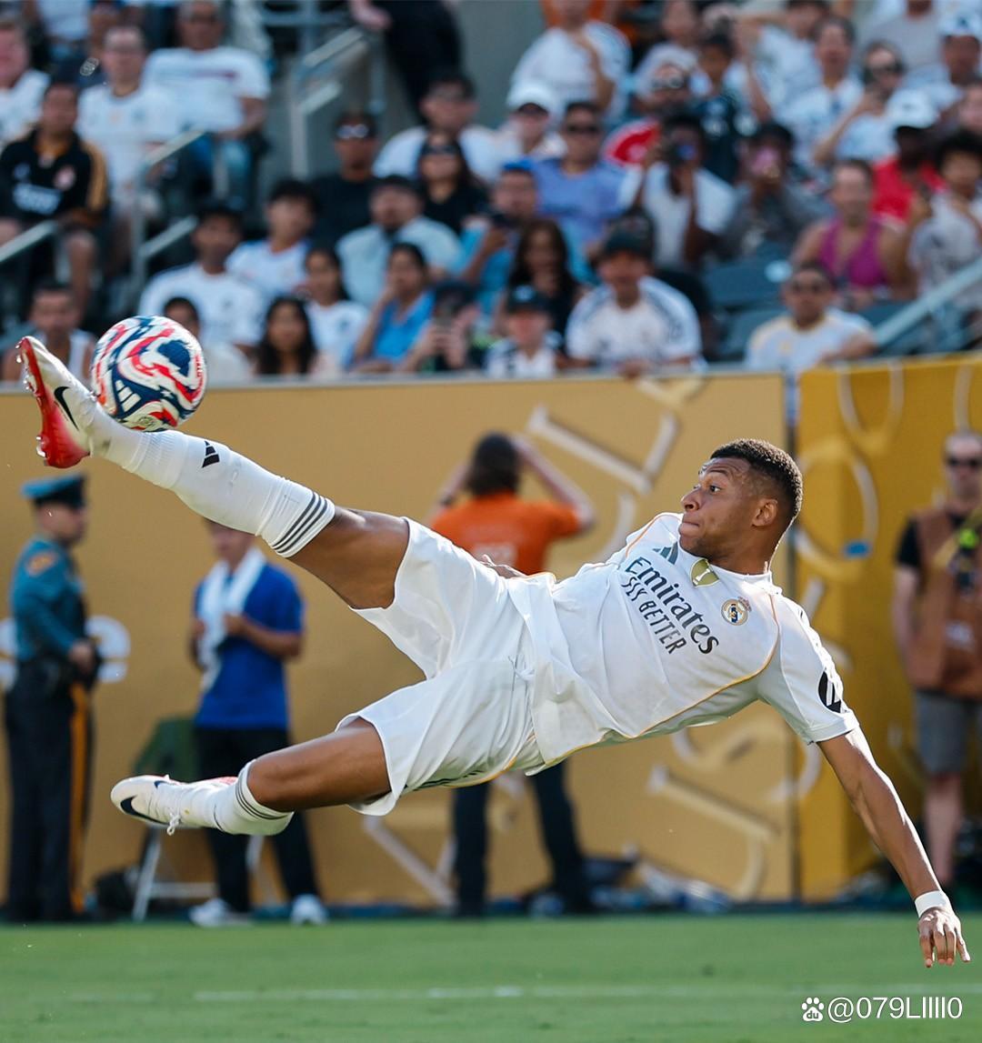 德甲战报：芬德破门，马拉扳平，云达不莱梅1-1科隆（德甲赛况：芬德先拔头筹，马拉扳平，云达不莱梅1比1战平科隆）