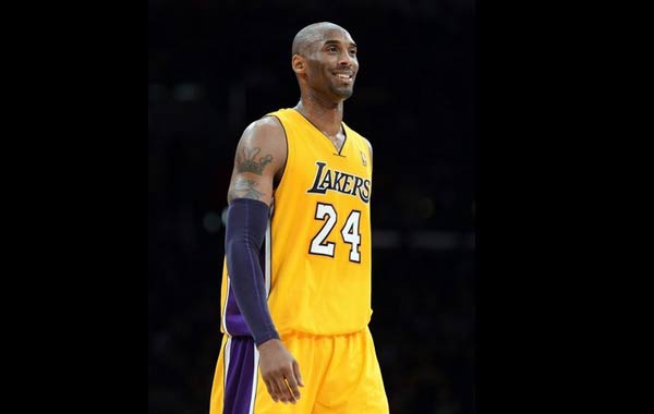 火湖圣诞大战！东契奇升级为大概率出战 内线海斯不打（圣诞夜火湖对决：东契奇大概率登场，内线海斯缺席）