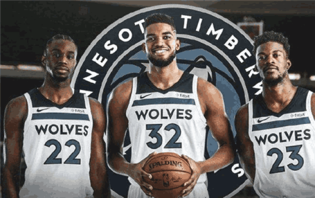 国乒8-4德国！仅孙颖莎横扫，混双男双得2分，王楚钦男单遇挑战！（国乒8比4力克德国！仅孙颖莎完成横扫，混双与男双贡献2分，王楚钦男单遭遇考验）