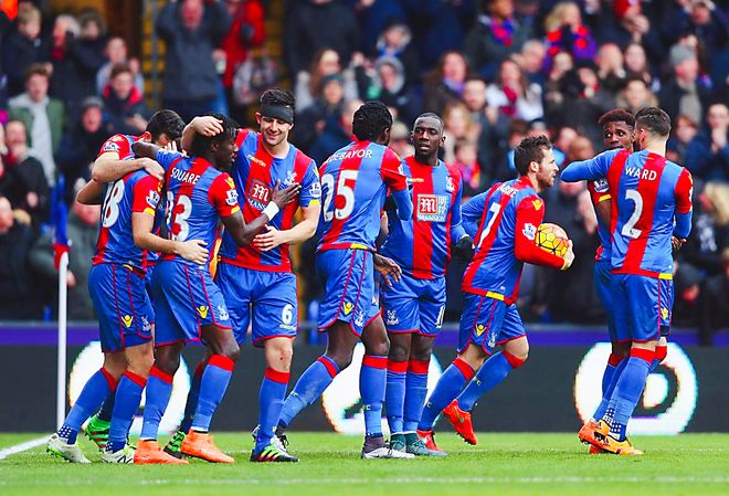 泰伦·卢：赛中我不知道哈登得了多少分，他在进攻端扛着我们（泰伦·卢：比赛中我没留意哈登得了多少分，他扛起了我们的进攻）